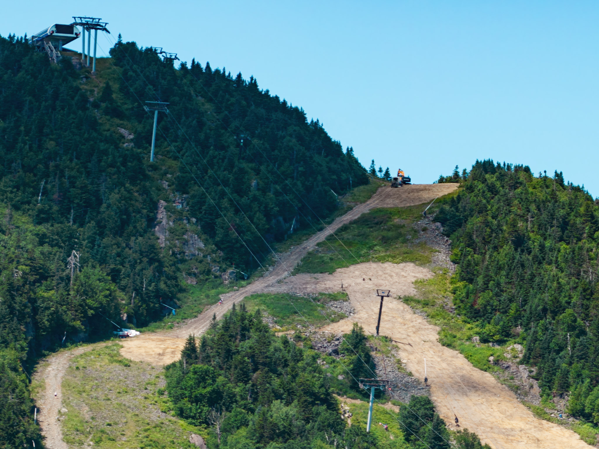 Edit Mont Orford Travaux DJI 20260717113806 0050 D MAVIC4 PRO Up Scale